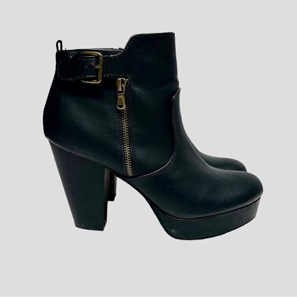 Material Girl Black Heeled Boots Moto Combat Ankle Booties with Heel Buckle Zip - Picture 7 of 12